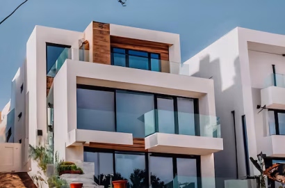 Family Victorian "View" Home